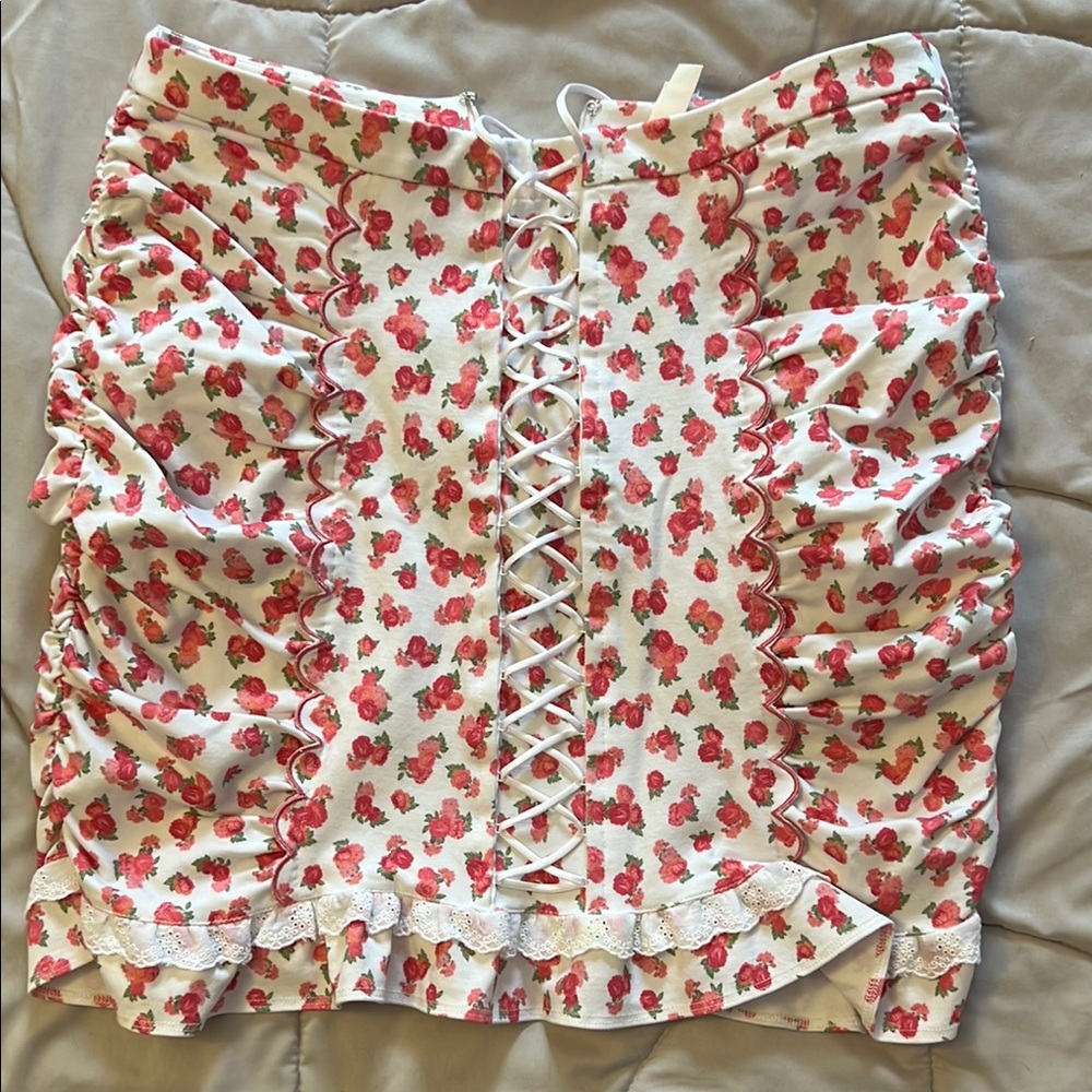 Floral Lace-Up Skirt - White and Red